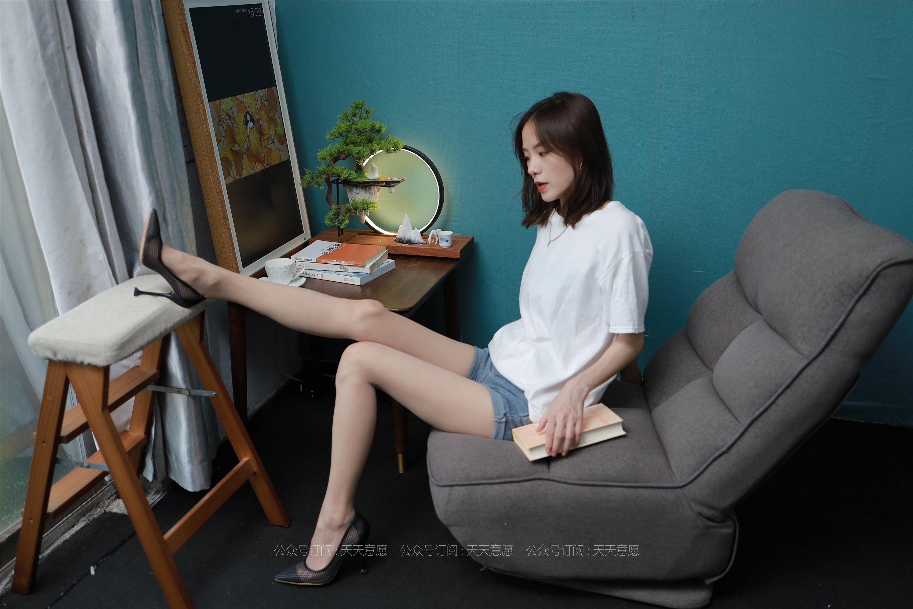 IESS异思趣向  2021.08.03 丝享家878：小六《邻家少女爱看书》